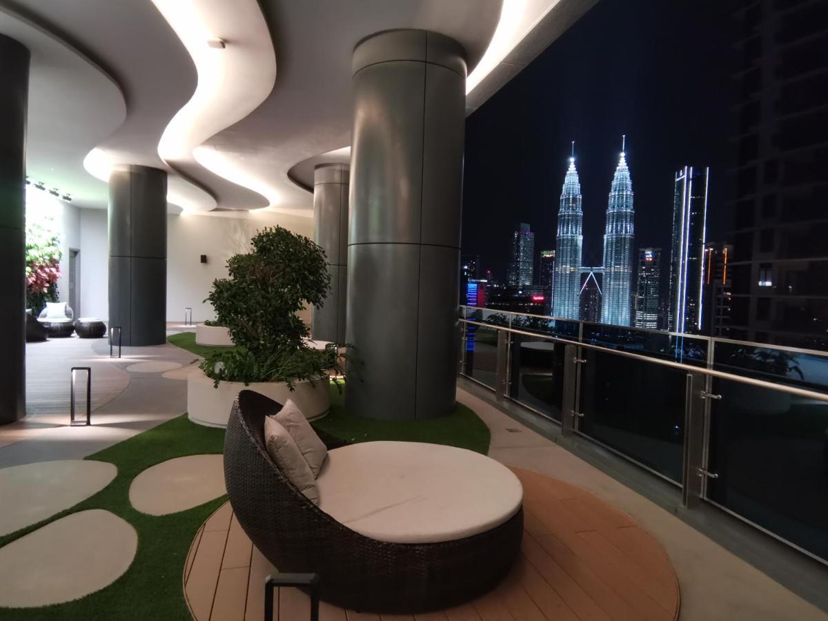 Crystal Suites At Eaton, Klcc Kuala Lumpur Exterior photo
