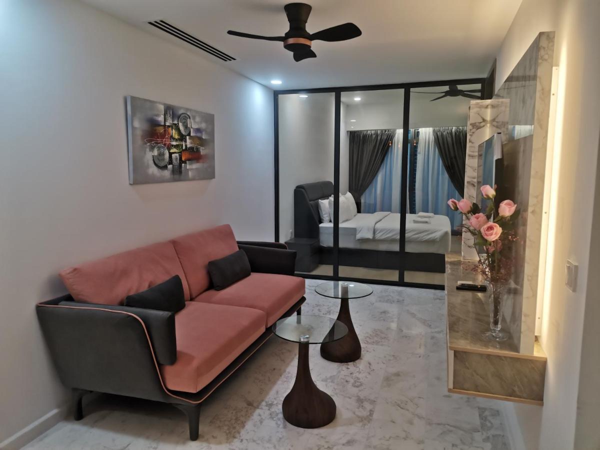 Crystal Suites At Eaton, Klcc Kuala Lumpur Exterior photo