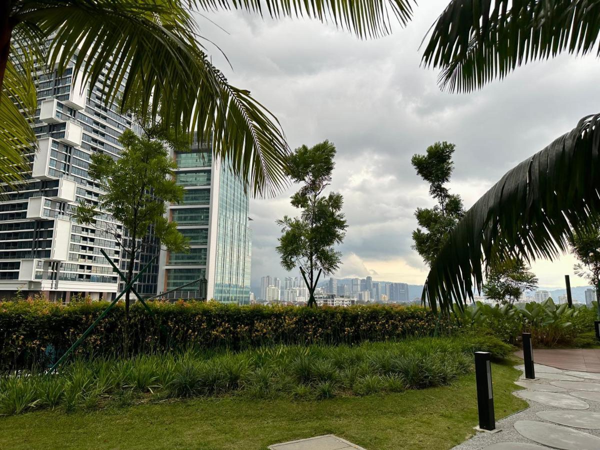 Crystal Suites At Eaton, Klcc Kuala Lumpur Exterior photo