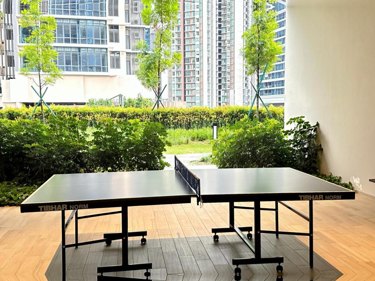 Crystal Suites At Eaton, Klcc Kuala Lumpur Exterior photo