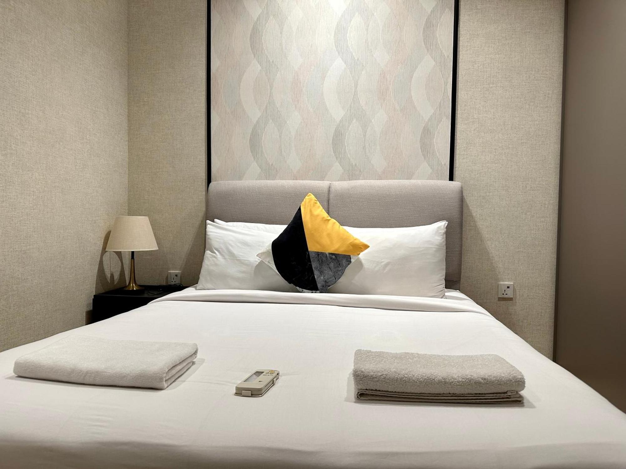 Crystal Suites At Eaton, Klcc Kuala Lumpur Exterior photo